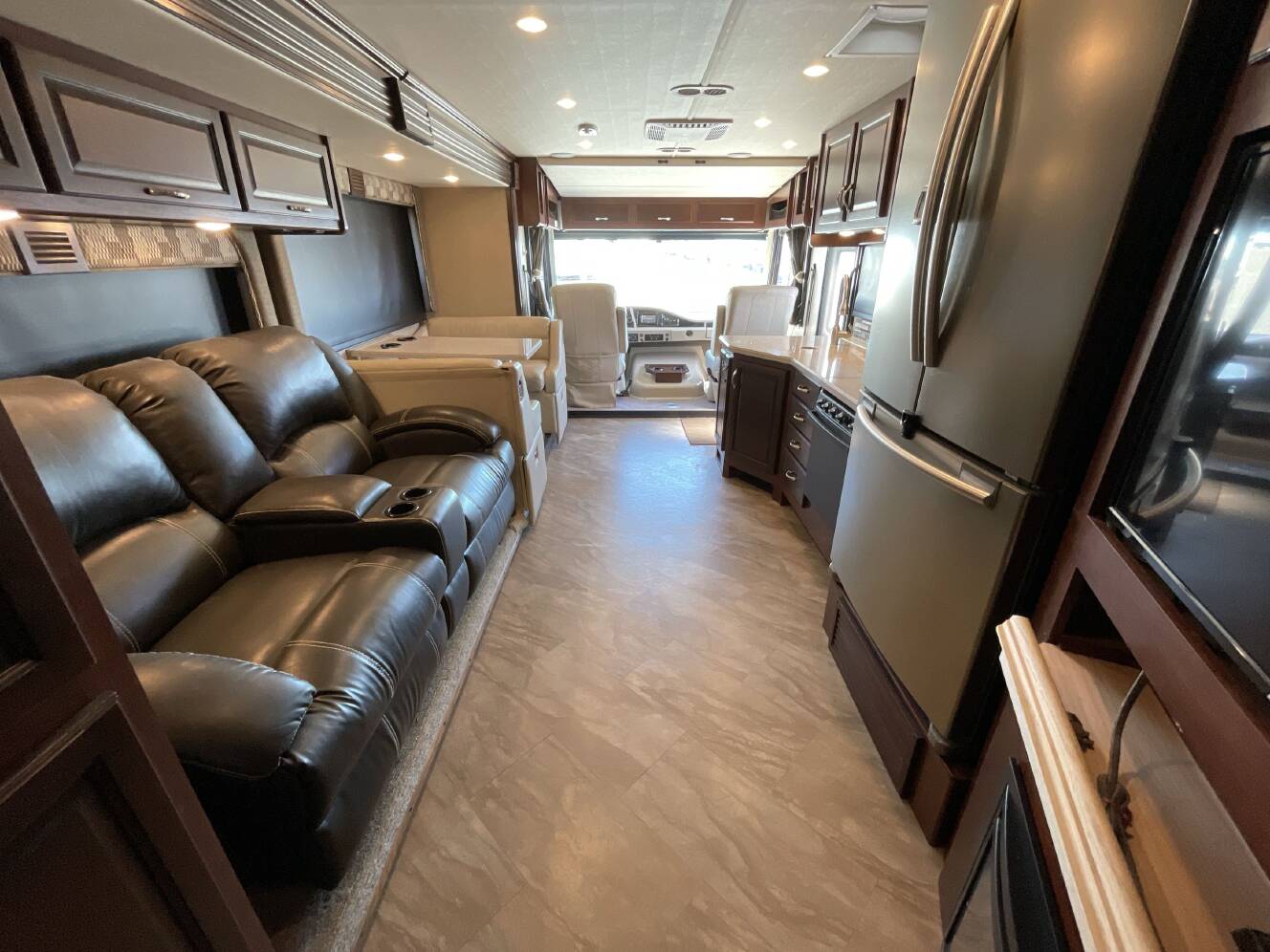 A photo of this 2017 Fleetwood STORM 36D