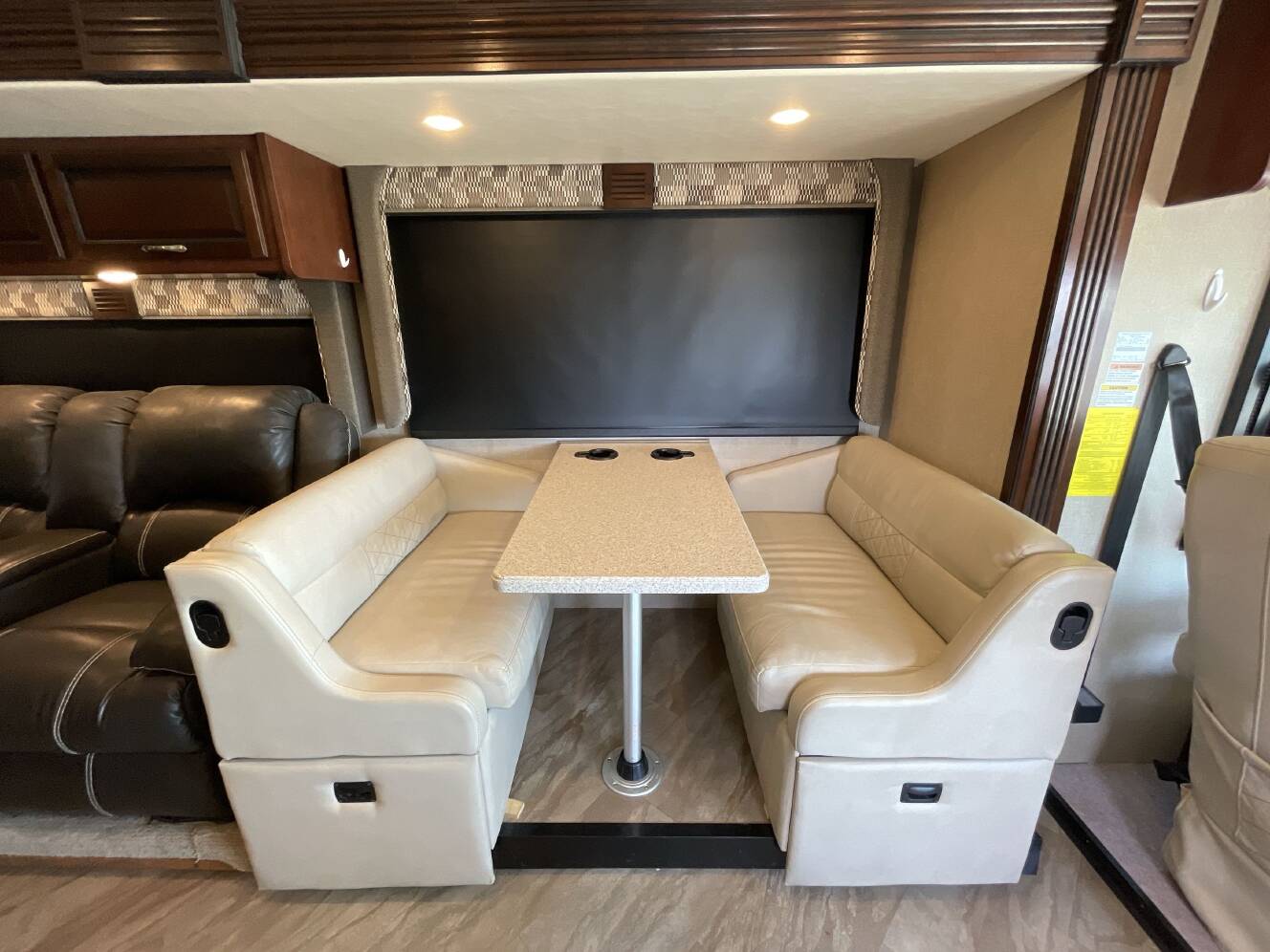 A photo of this 2017 Fleetwood STORM 36D