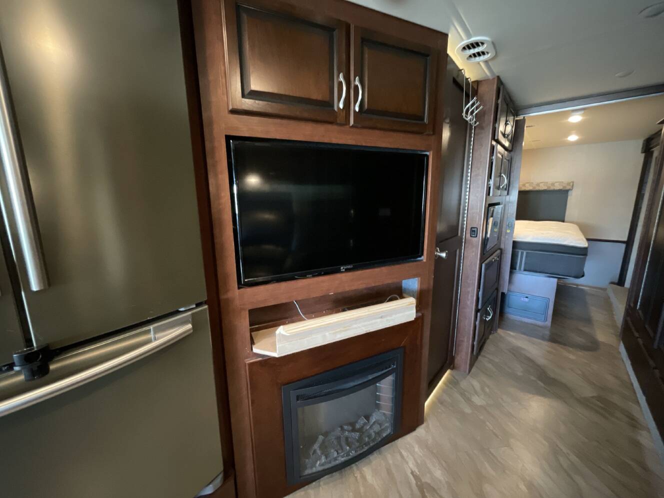 A photo of this 2017 Fleetwood STORM 36D