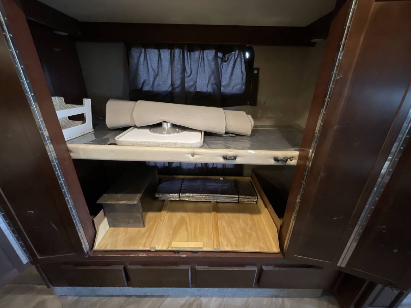 A photo of this 2017 Fleetwood STORM 36D