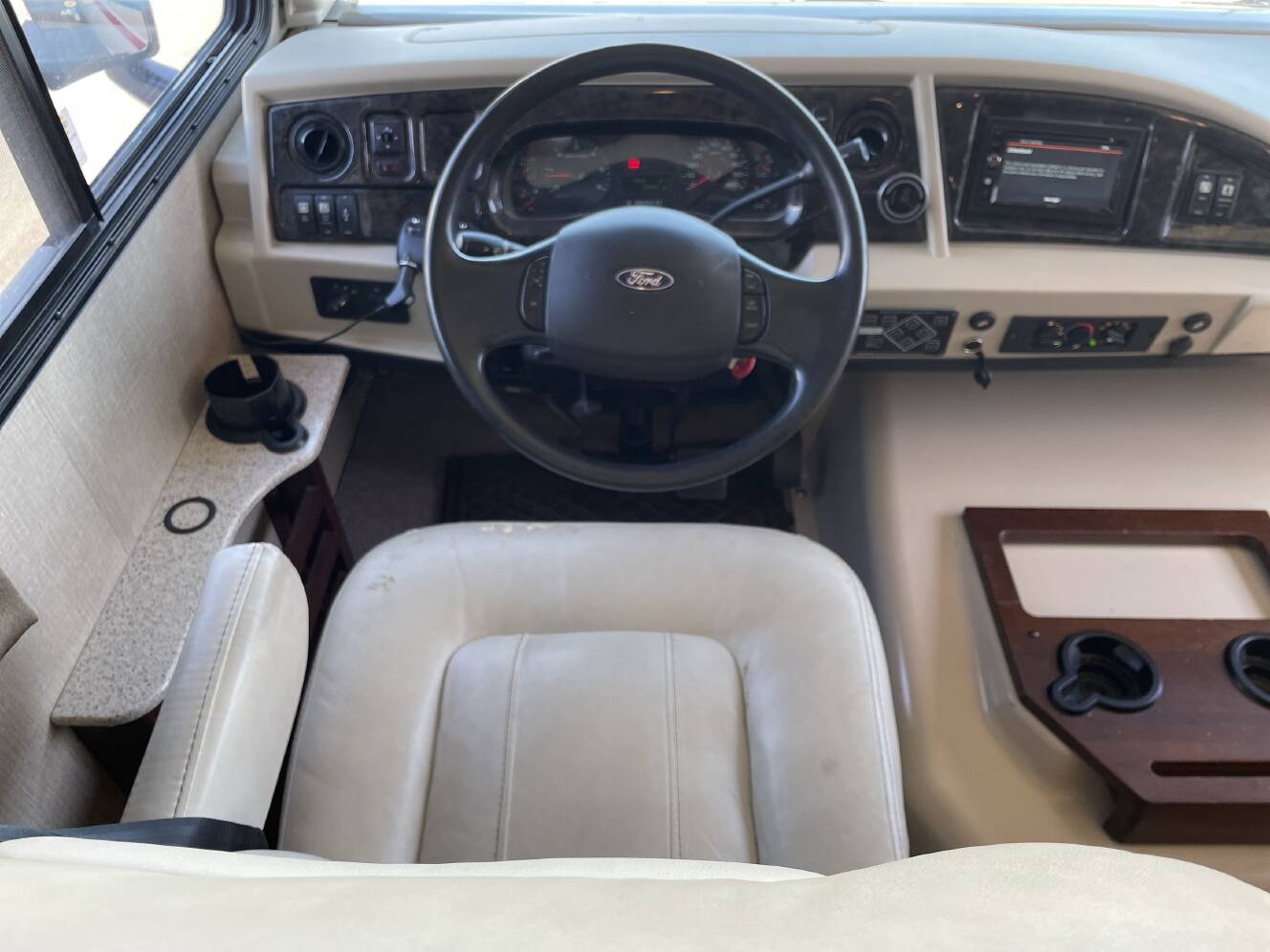 A photo of this 2017 Fleetwood STORM 36D