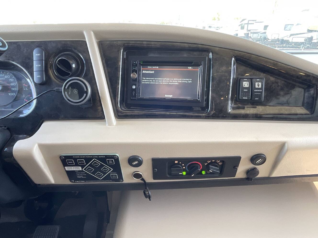 A photo of this 2017 Fleetwood STORM 36D