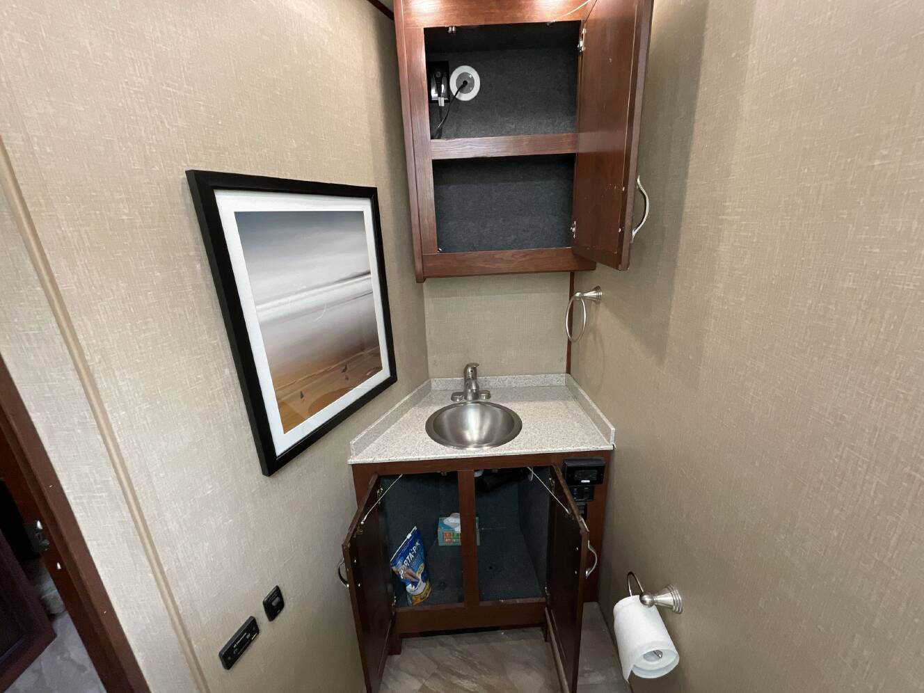 A photo of this 2017 Fleetwood STORM 36D
