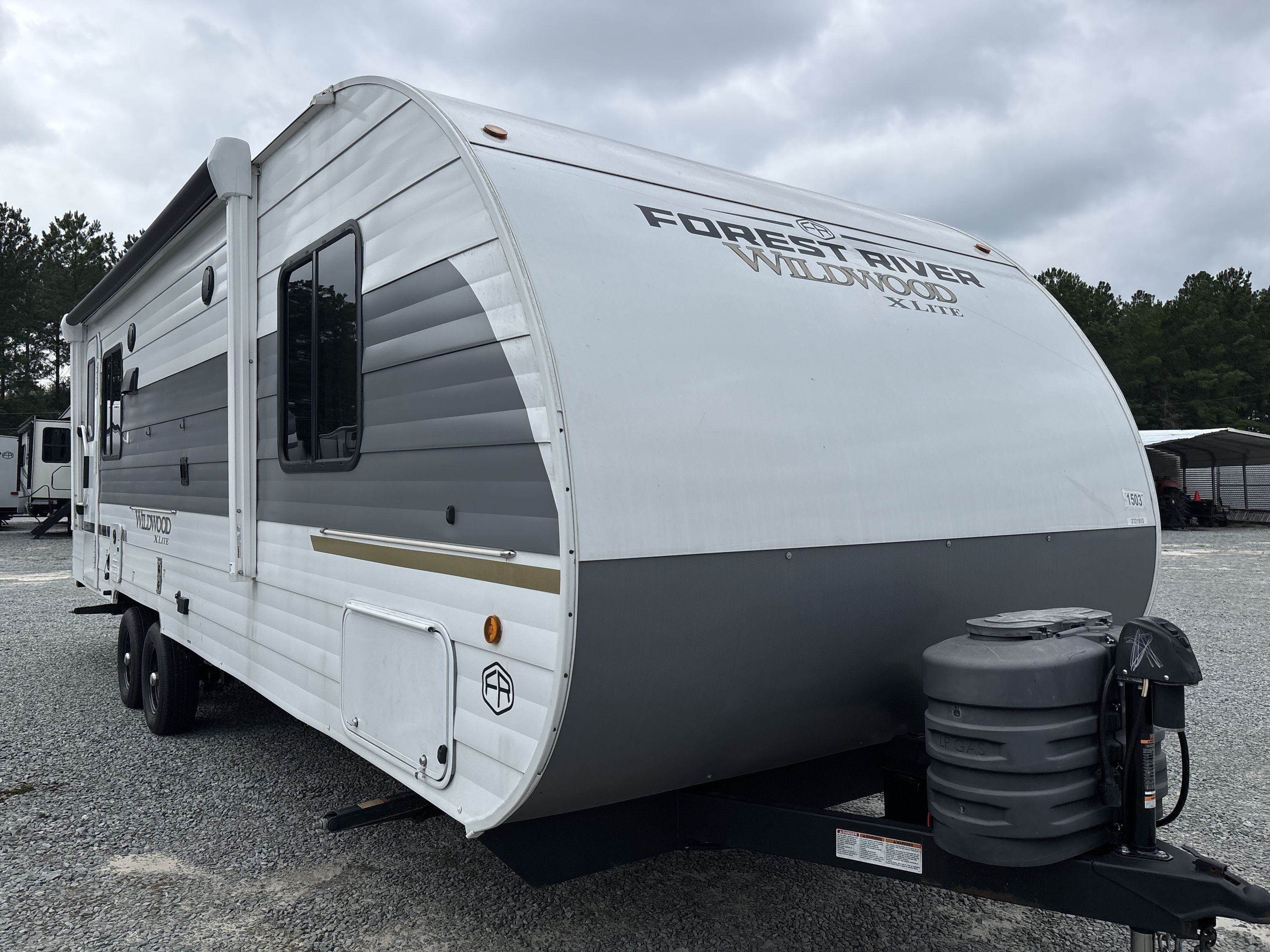 2025 Forest River WILDWOOD X-LITE 24RLXL in hope mills NC