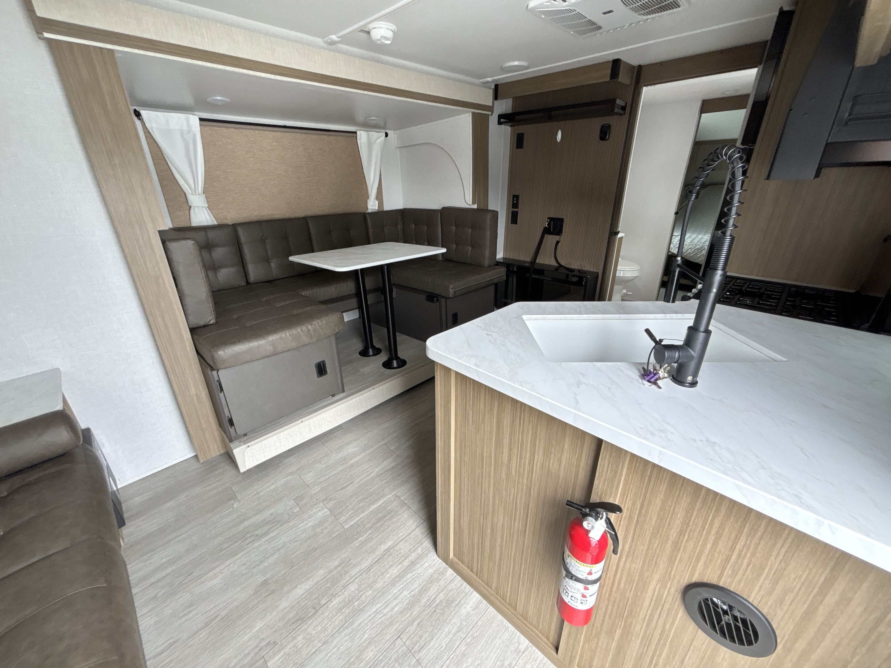 2025 Forest River WILDWOOD X-LITE 24RLXL in hope mills NC