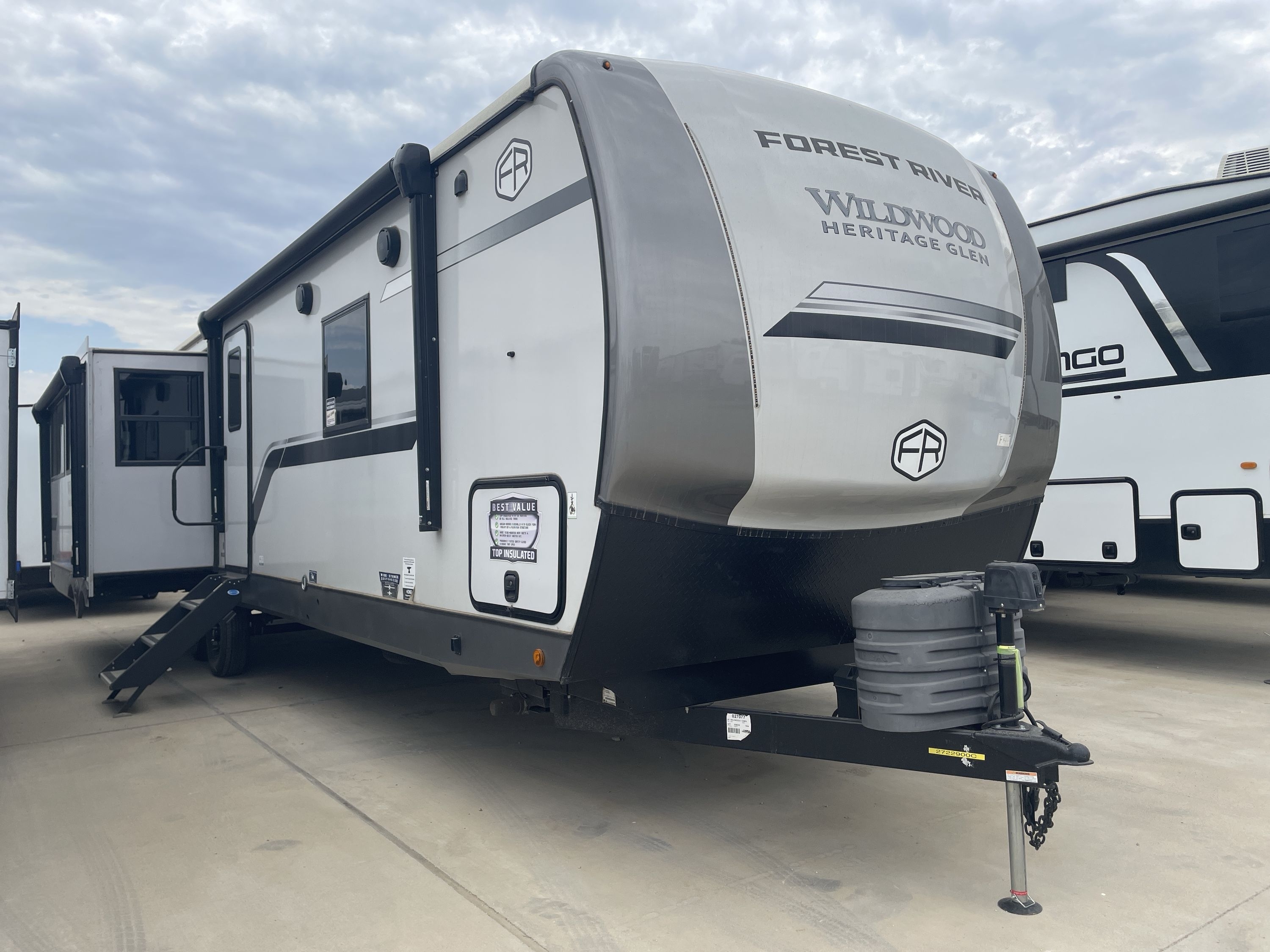 2025 Forest River WILDWOOD HERITAGE GLEN 308RL in denton TX