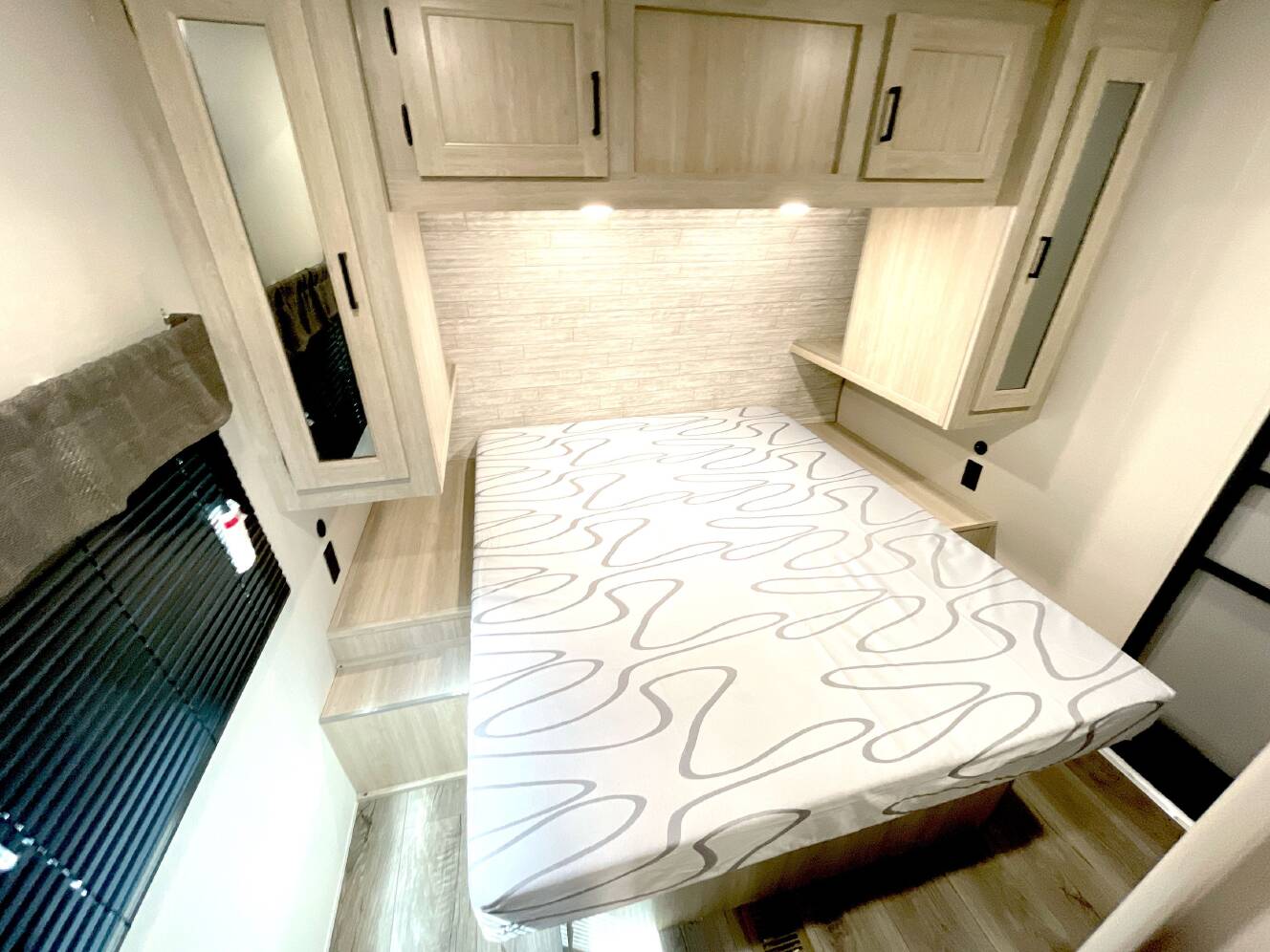 A photo of this 2025 Coachmen CATALINA LEGACY 263BHSCK