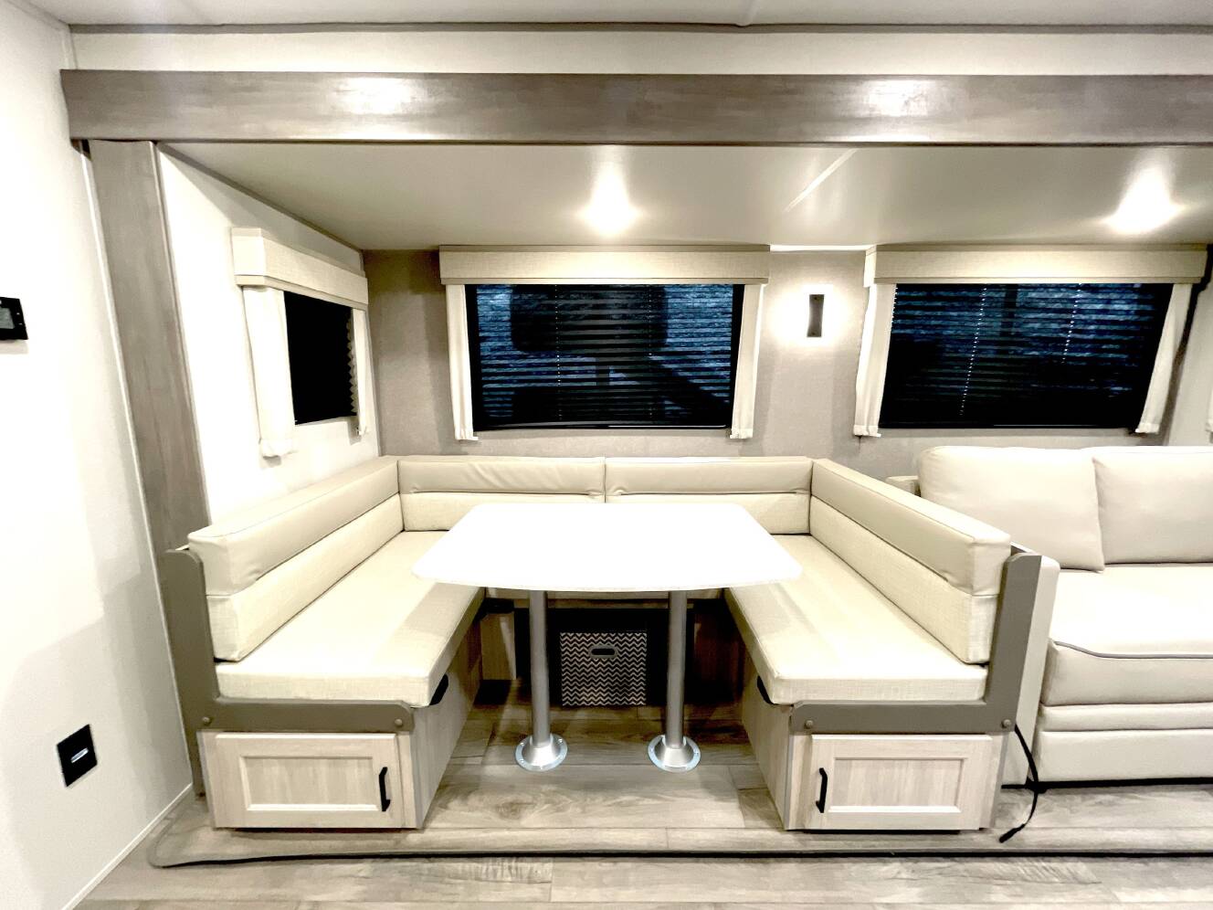 A photo of this 2025 Coachmen CATALINA LEGACY 263BHSCK