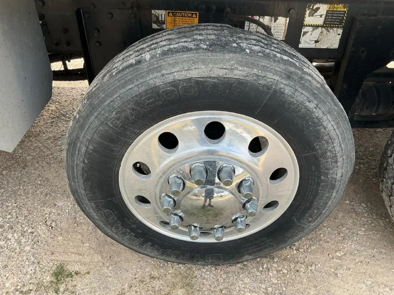 2014 Mack GU713