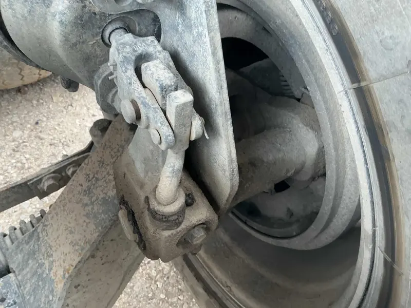 2014 Mack GU713