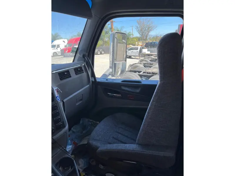 2016 PETERBILT 579
