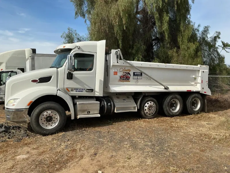 2016 PETERBILT 579