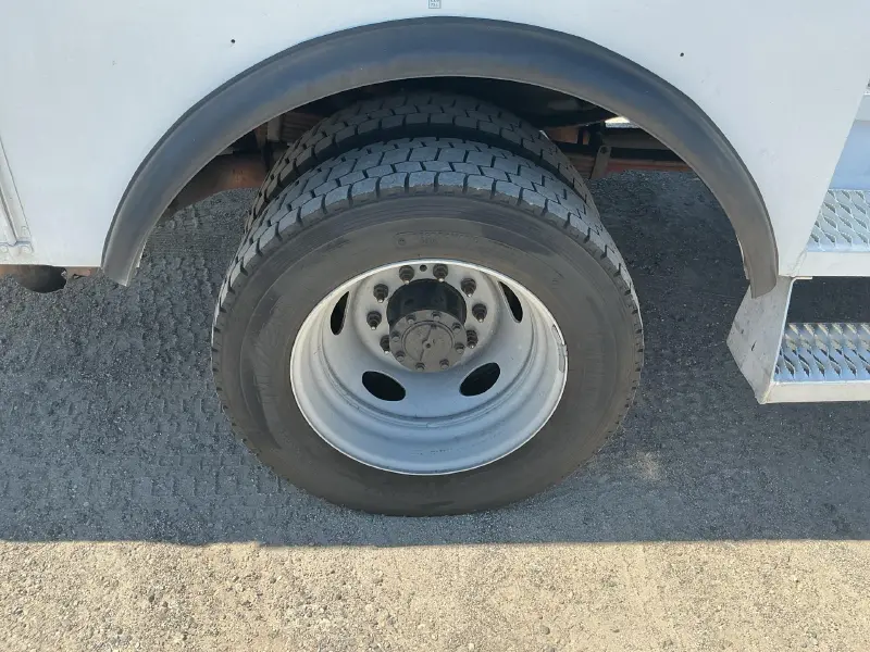 2017 FORD F550