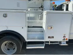 2017 FORD F550