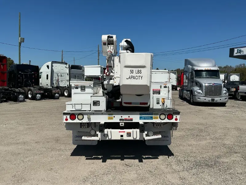 2017 FORD F550