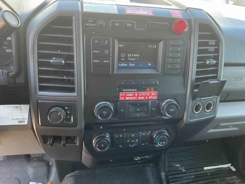 2017 FORD F550