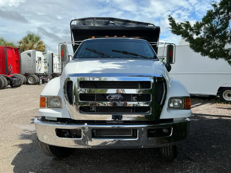 2015 FORD F750