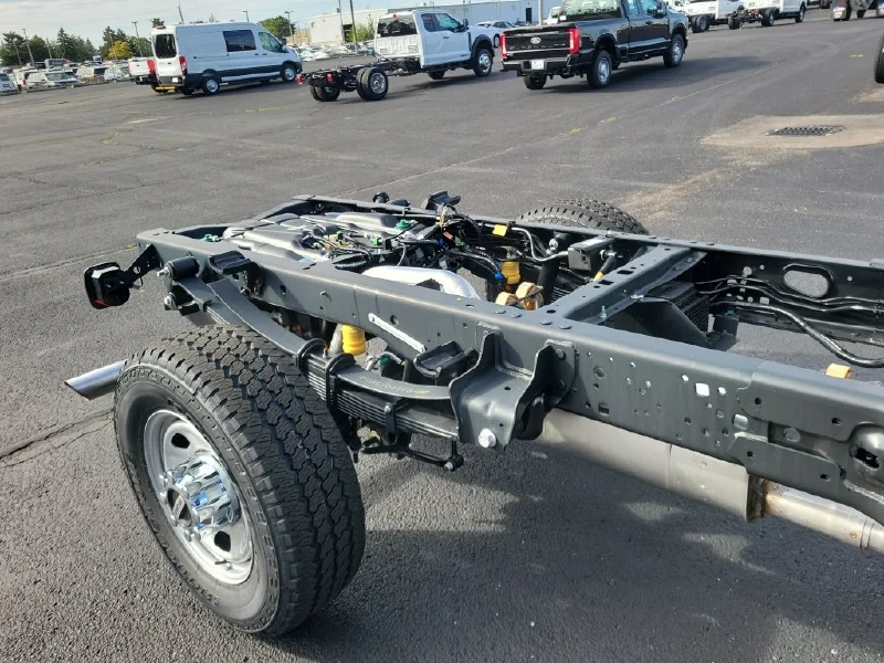 2027 FORD F350