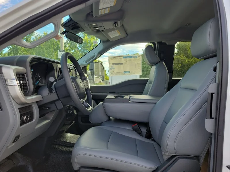2027 FORD F350