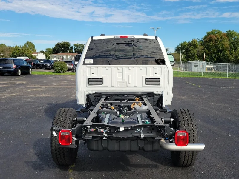 2027 FORD F350