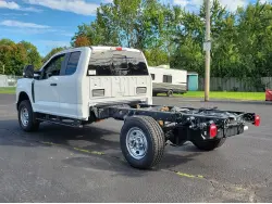 2027 FORD F350
