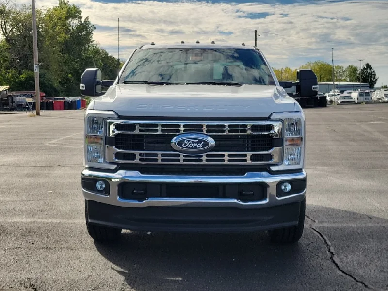 2027 FORD F350