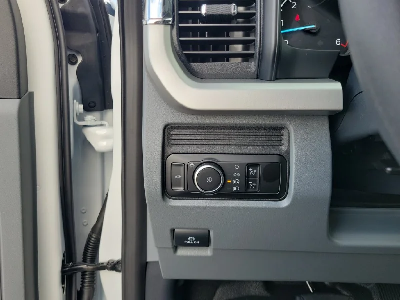 2027 FORD F350