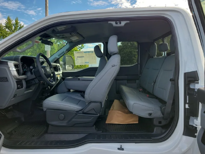 2027 FORD F350