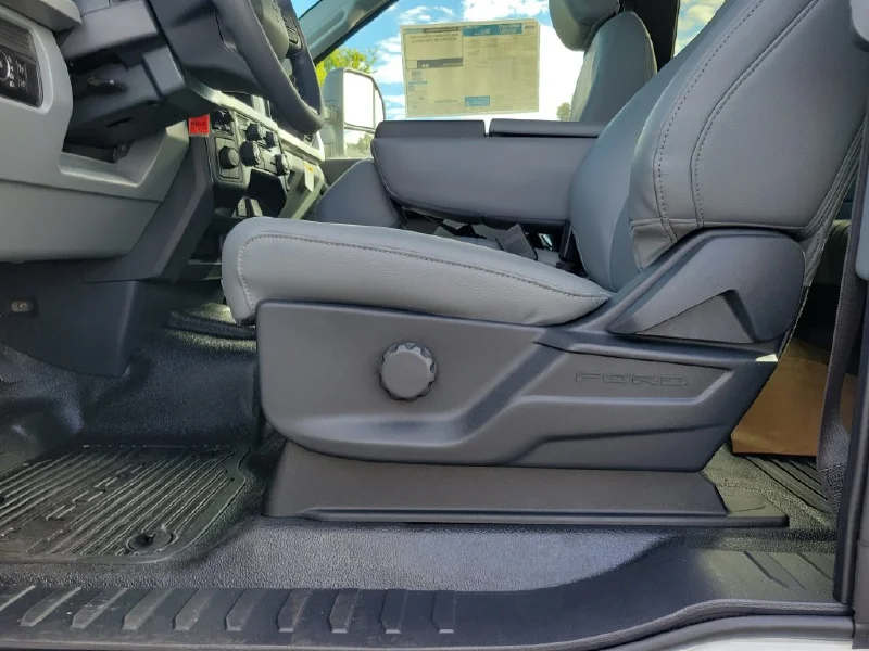 2027 FORD F350