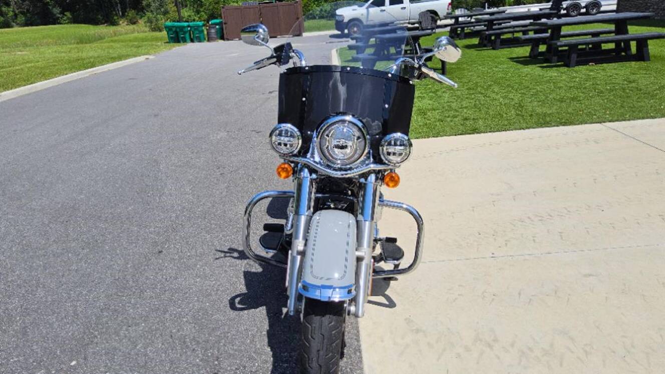A photo of this 2024 Harley-Davidson Heritage Classic 114