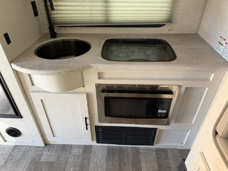 2021 FOREST RIVER R-POD 202