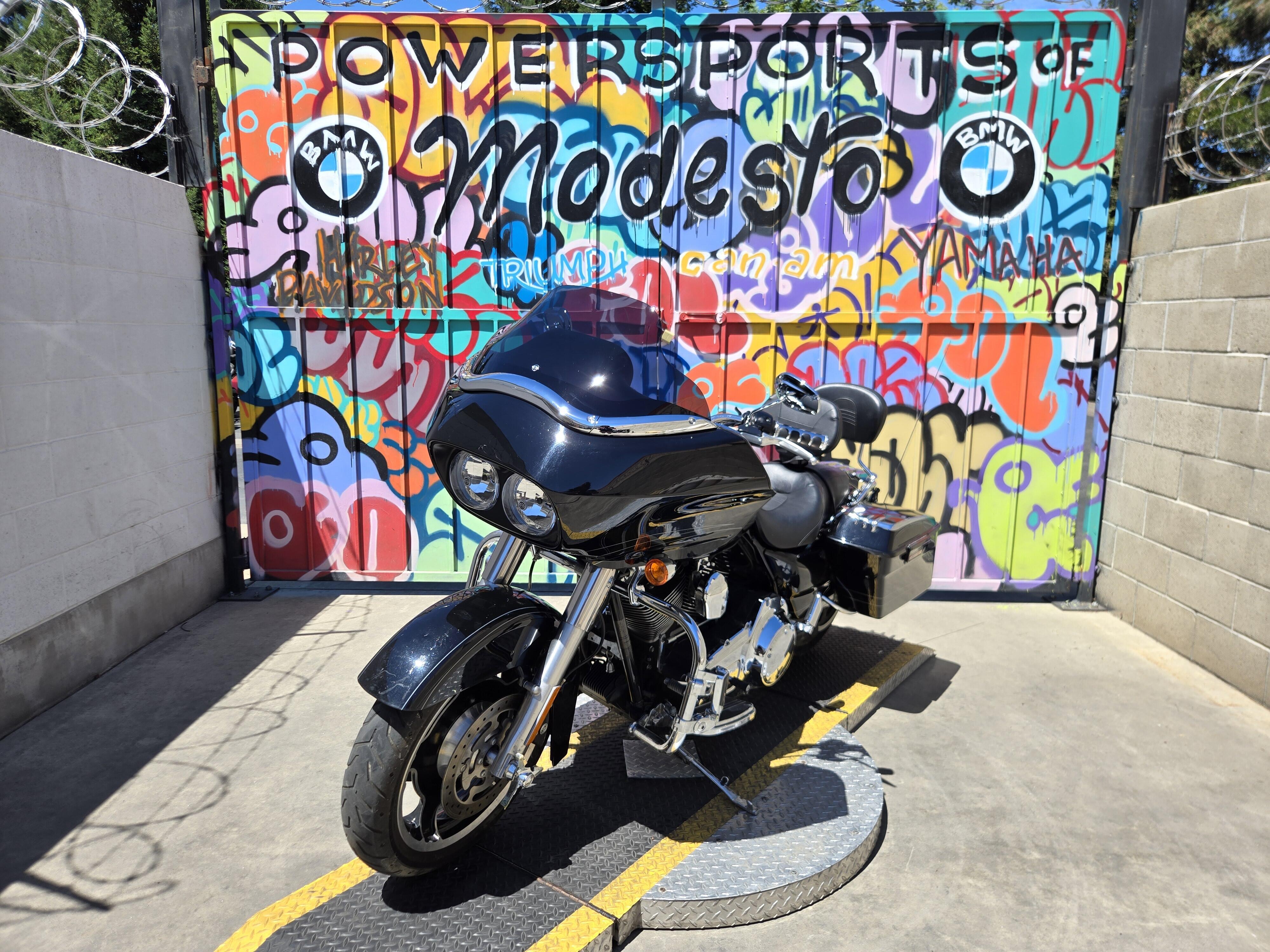 2010 Harley ROAD GLIDE CUSTOM Standard motorcycle