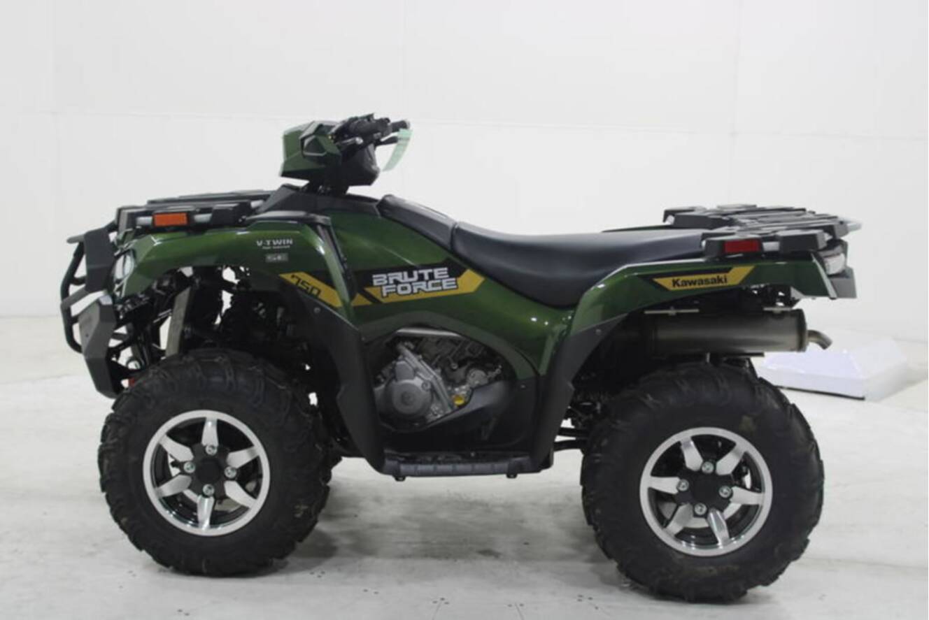 A photo of this 2026 Kawasaki Brute Force 750 SE EPS