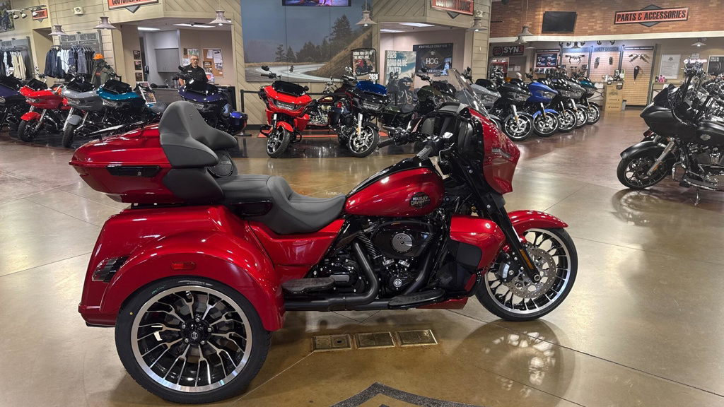 2026 Harley-Davidson Trike Street Glide 3 Limited CVO LIMITED in Chandler, AZ