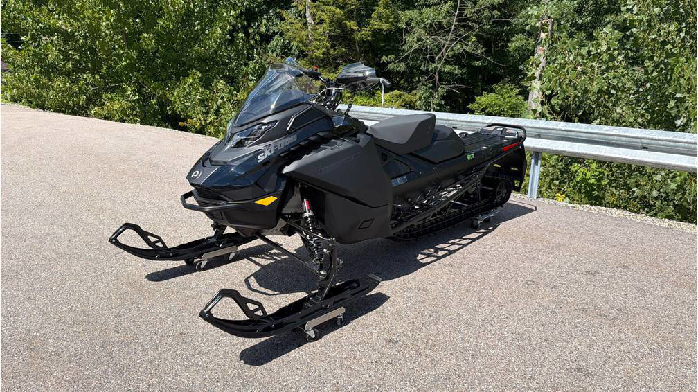 2027 Ski-Doo Backcountry Adrenaline 850 E-TEC 146 1.5 43" in milford NH