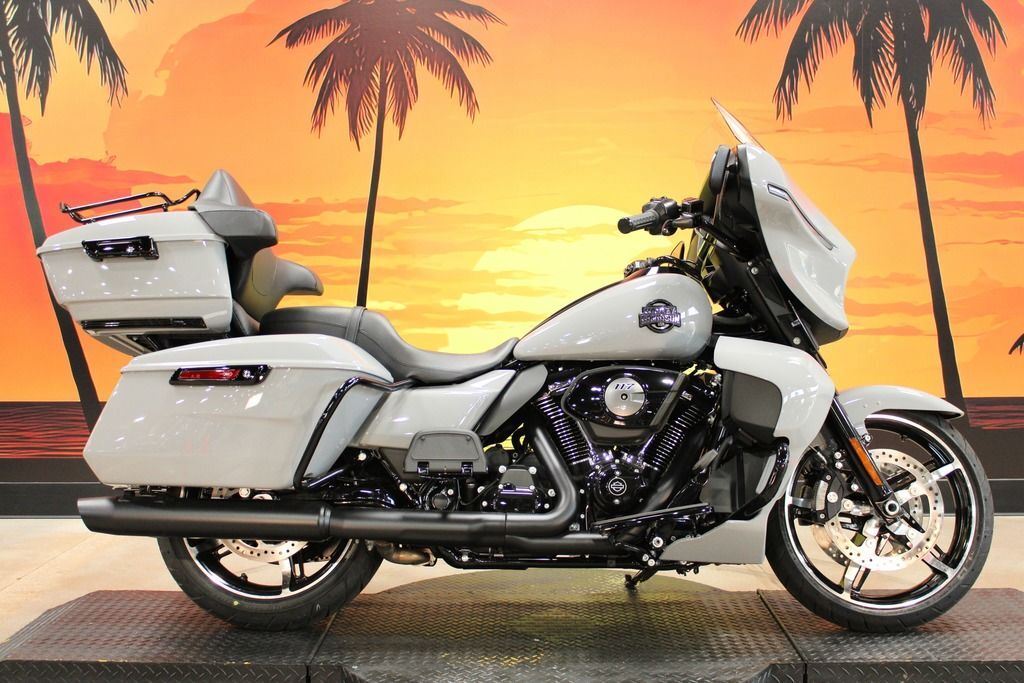 2025 Harley-Davidson® FLHXU - Street Glide® Ultra ULTRA in Ormond Beach, FL