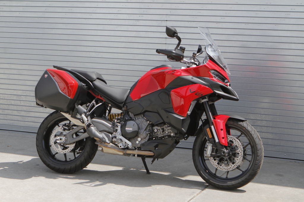 2025 Ducati Multistrada V2 in glendale CA