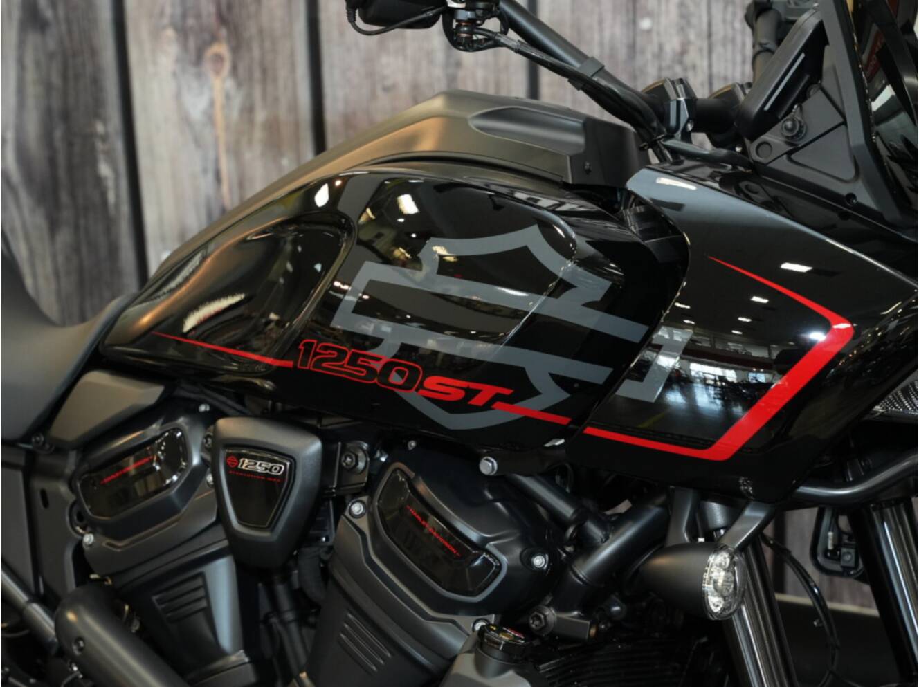 A photo of this 2025 Harley-Davidson Pan America 1250 ST