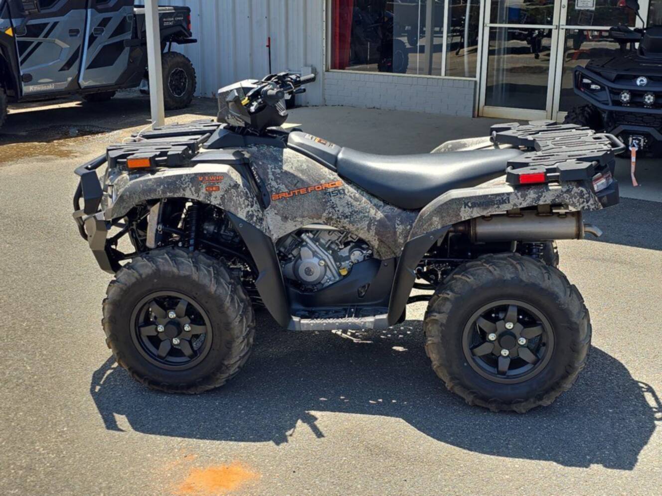 A photo of this 2026 Kawasaki Brute Force® 750 SE EPS Camo