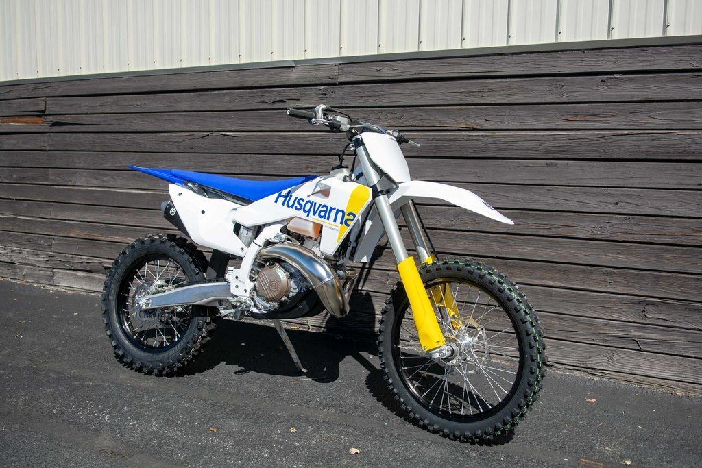 2027 Husqvarna® TX 300 300 in Waynesboro, VA