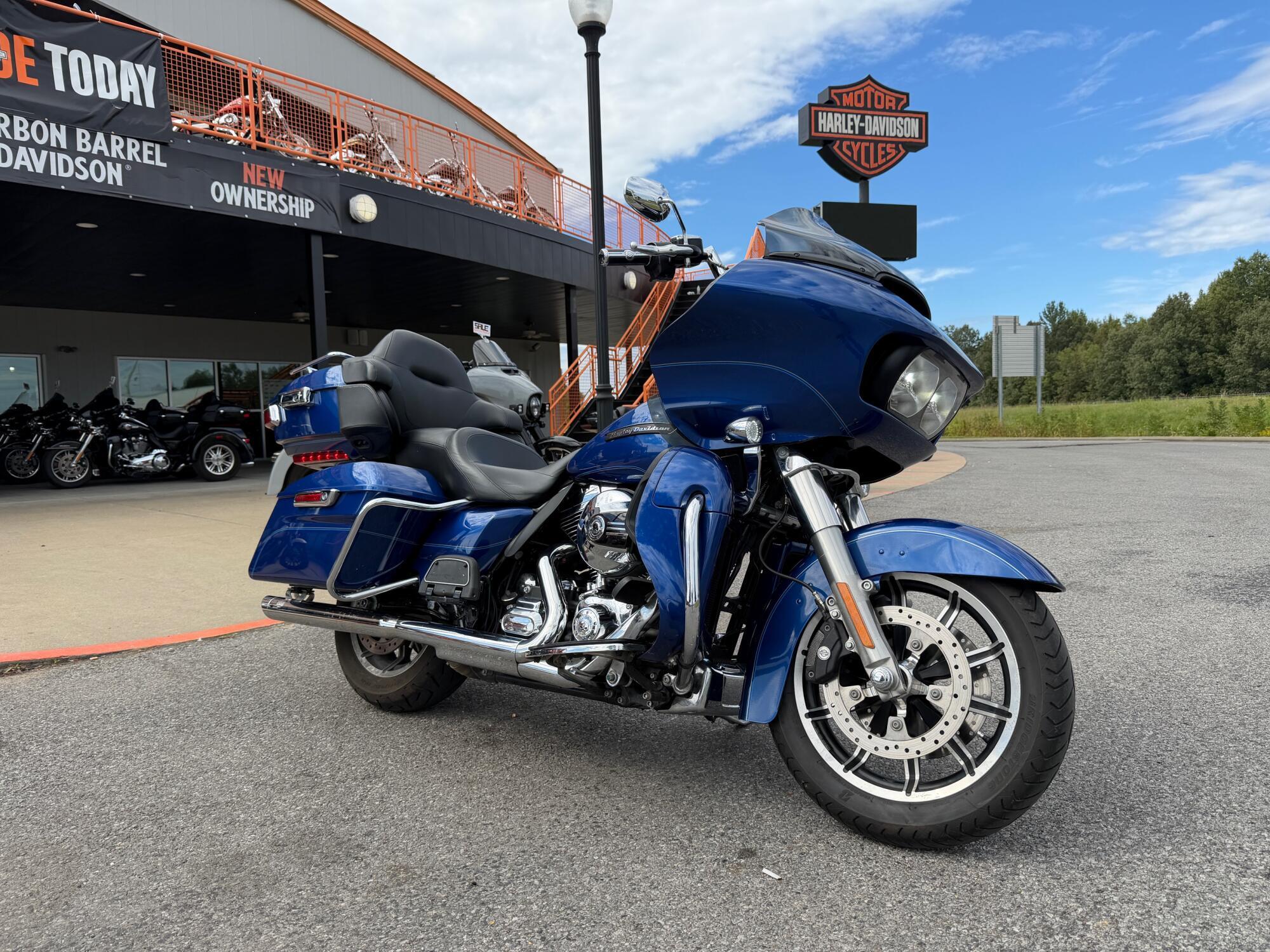 2016 Harley-Davidson Road Glide Ultra ULTRA in Winterville, NC