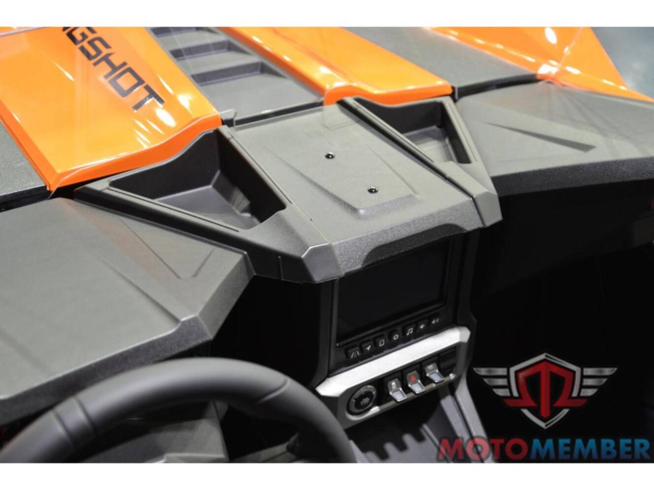 A photo of this 2026 Slingshot SL Manual