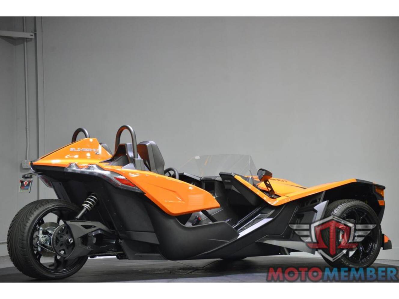 A photo of this 2026 Slingshot SL Manual