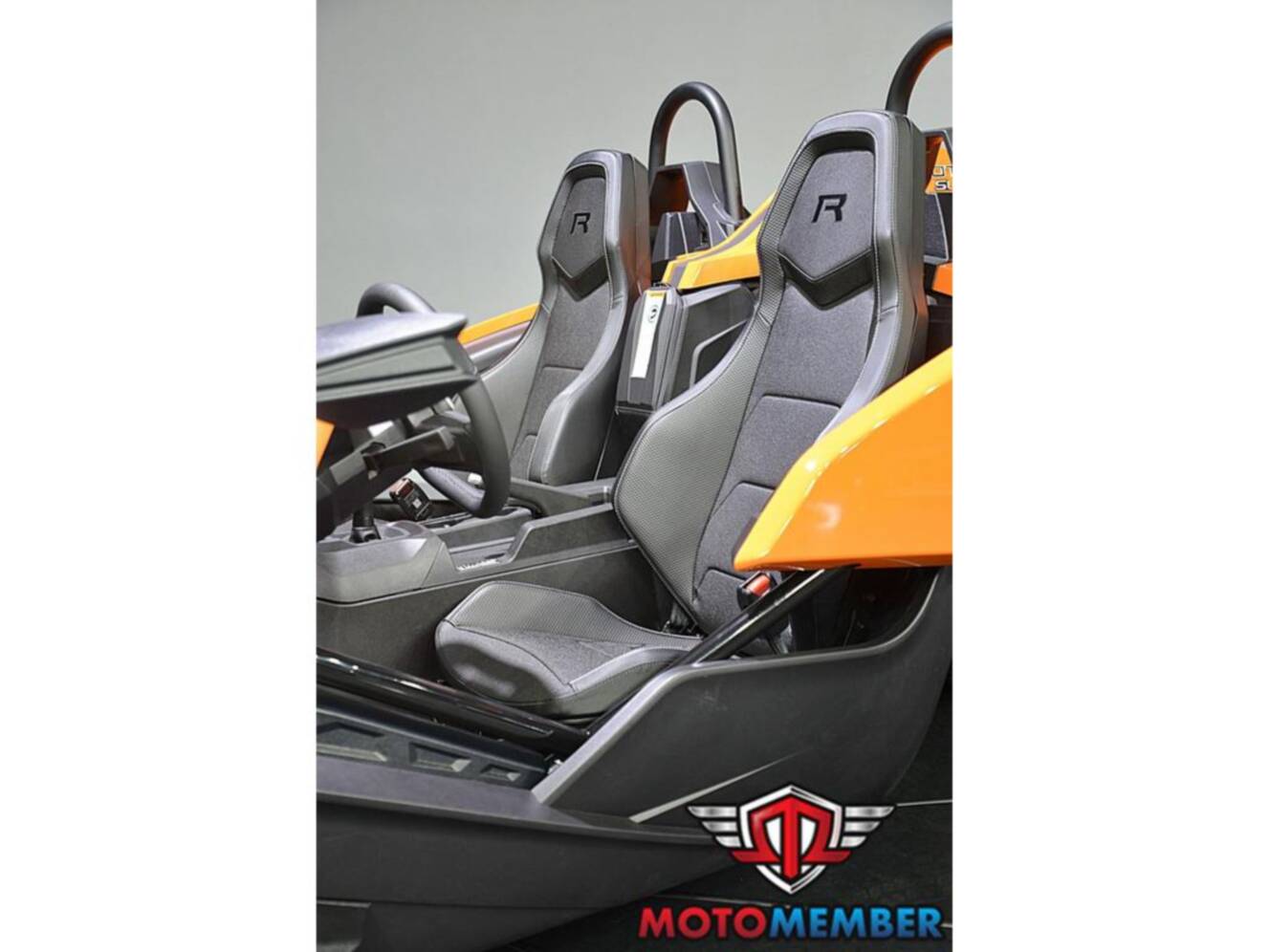 A photo of this 2026 Slingshot SL Manual