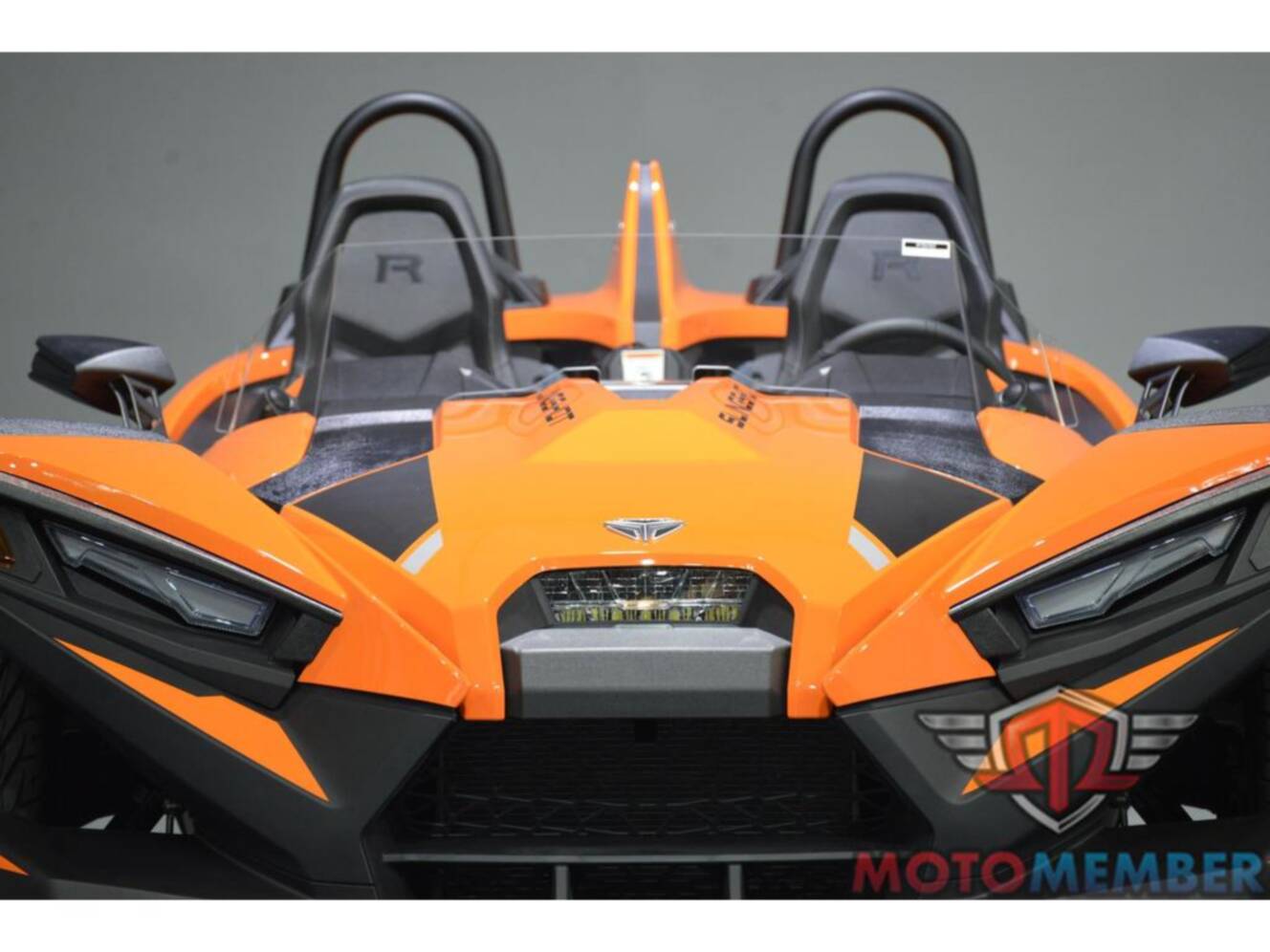 A photo of this 2026 Slingshot SL Manual