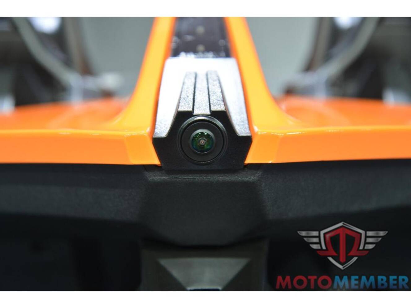 A photo of this 2026 Slingshot SL Manual