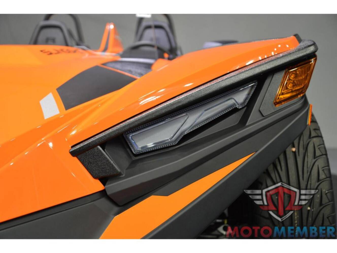 A photo of this 2026 Slingshot SL Manual