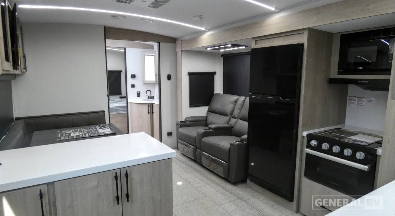 A photo of this 2025 Grand Design IMAGINE 2920BS