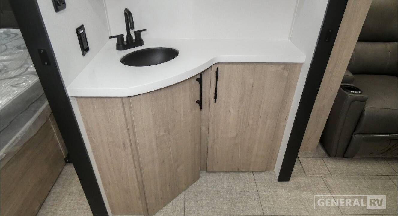 A photo of this 2025 Grand Design IMAGINE 2920BS