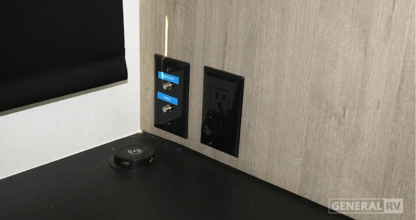 A photo of this 2025 Grand Design IMAGINE 2920BS